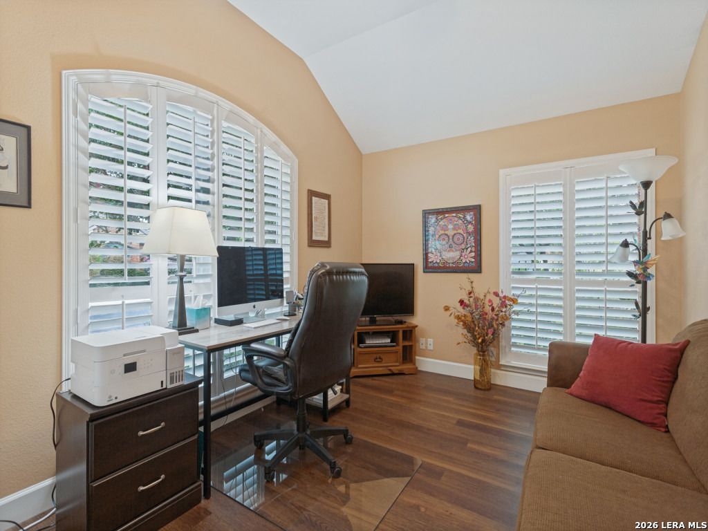 23706 Legend Glen San Antonio TX 78260