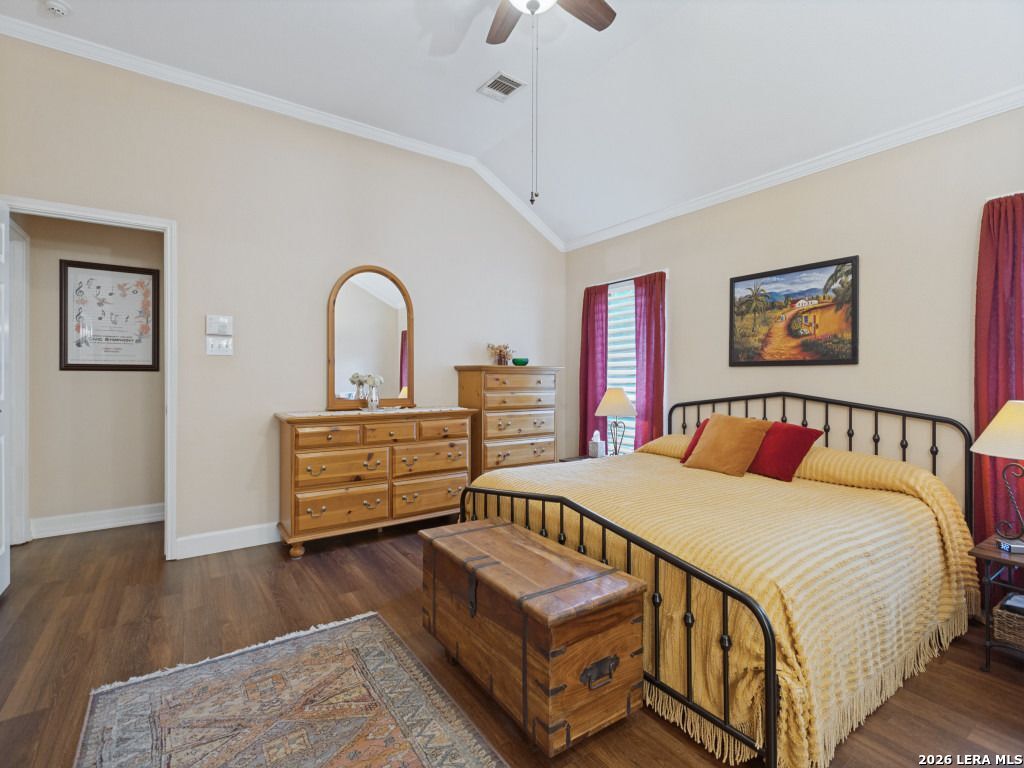 23706 Legend Glen San Antonio TX 78260