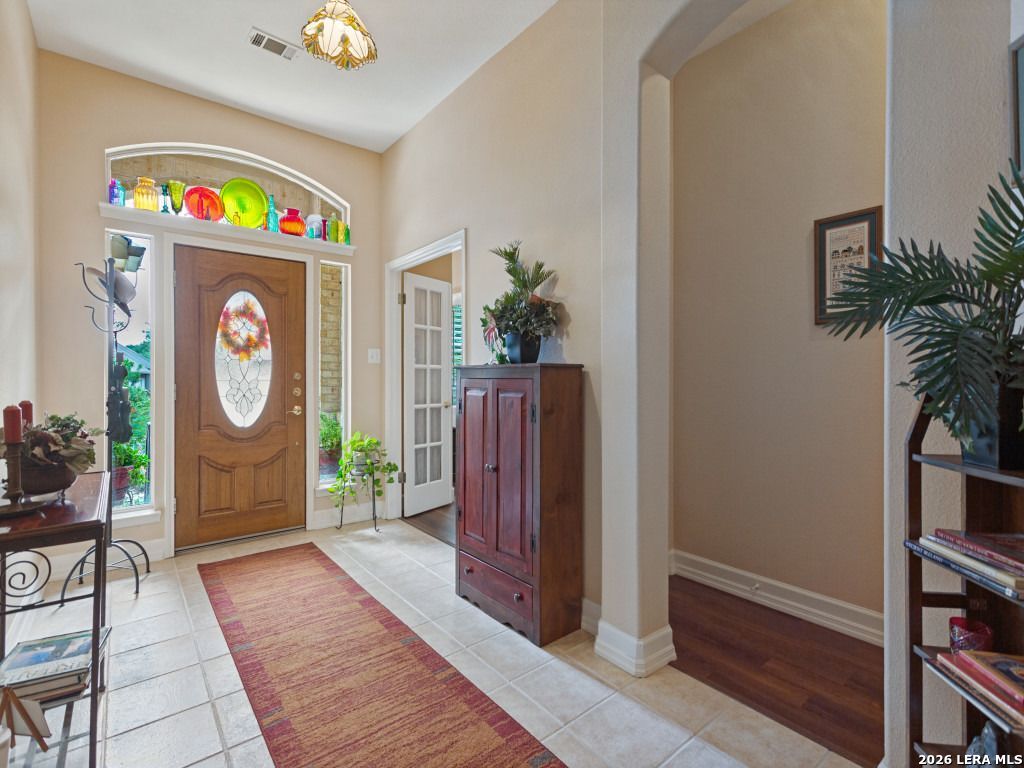 23706 Legend Glen San Antonio TX 78260