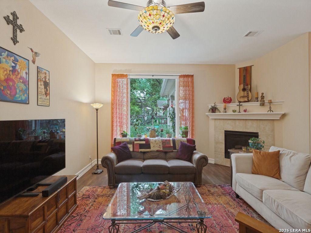23706 Legend Glen San Antonio TX 78260