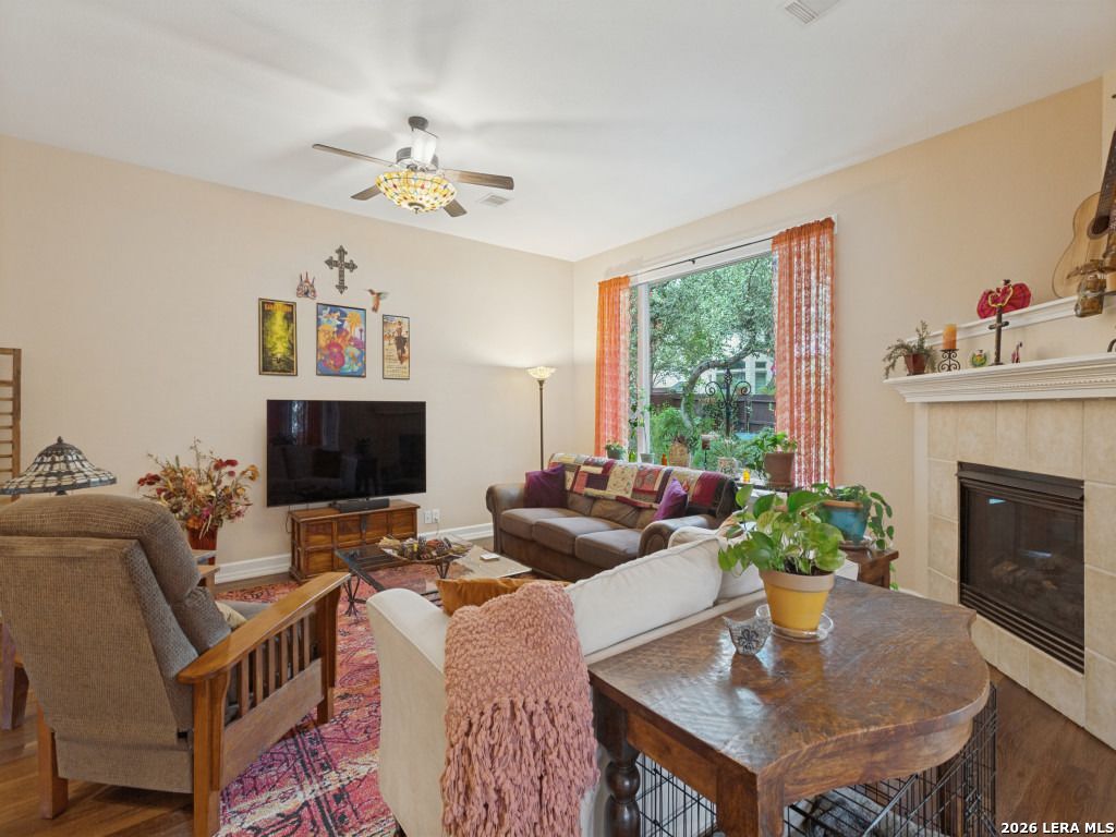 23706 Legend Glen San Antonio TX 78260