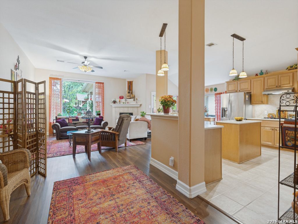 23706 Legend Glen San Antonio TX 78260