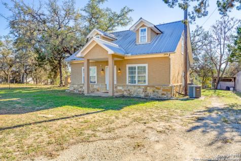 2059 Rio Ranchero Pipe Creek TX 78063