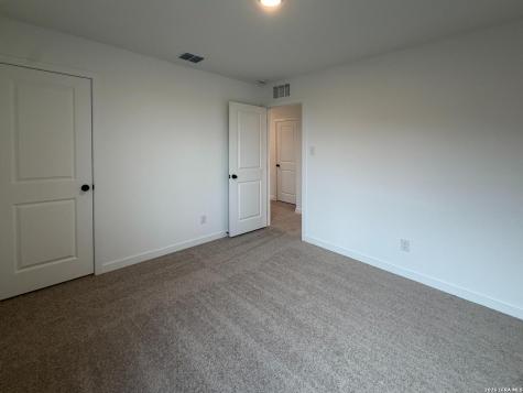 135 Peeps Court Adkins TX 78101