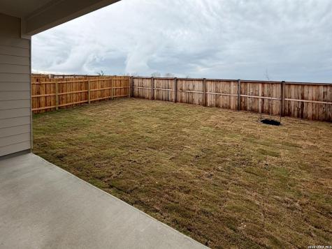 135 Peeps Court Adkins TX 78101