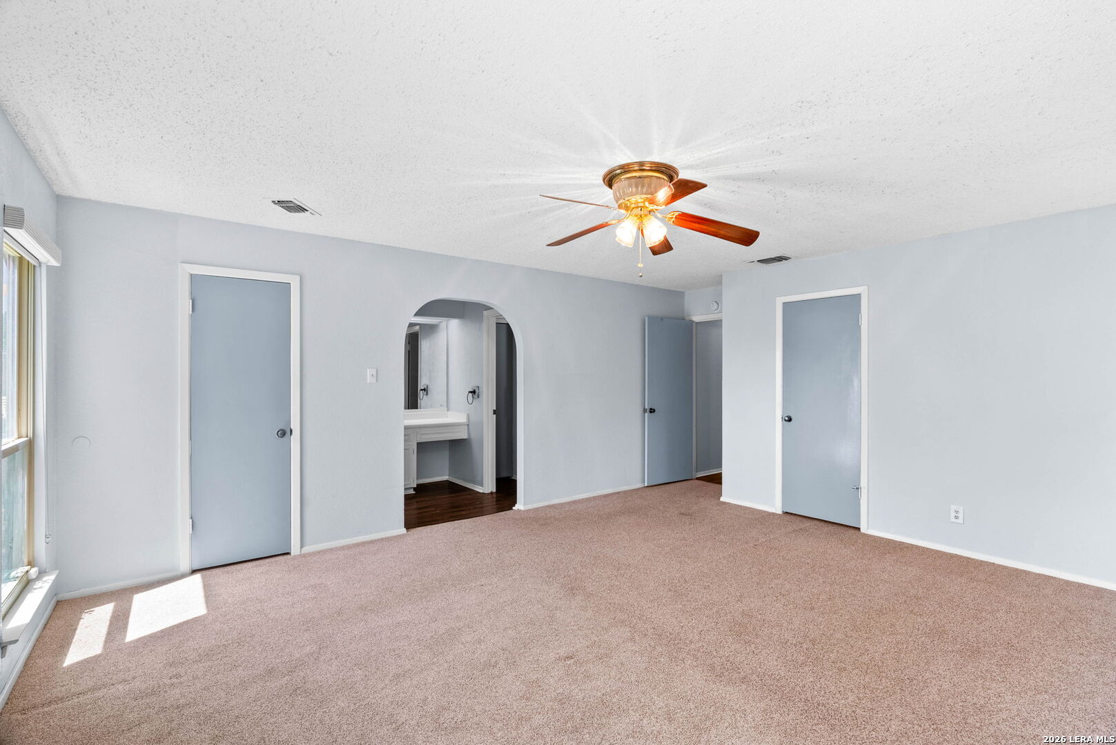 6002 Crown Way San Antonio TX 78239