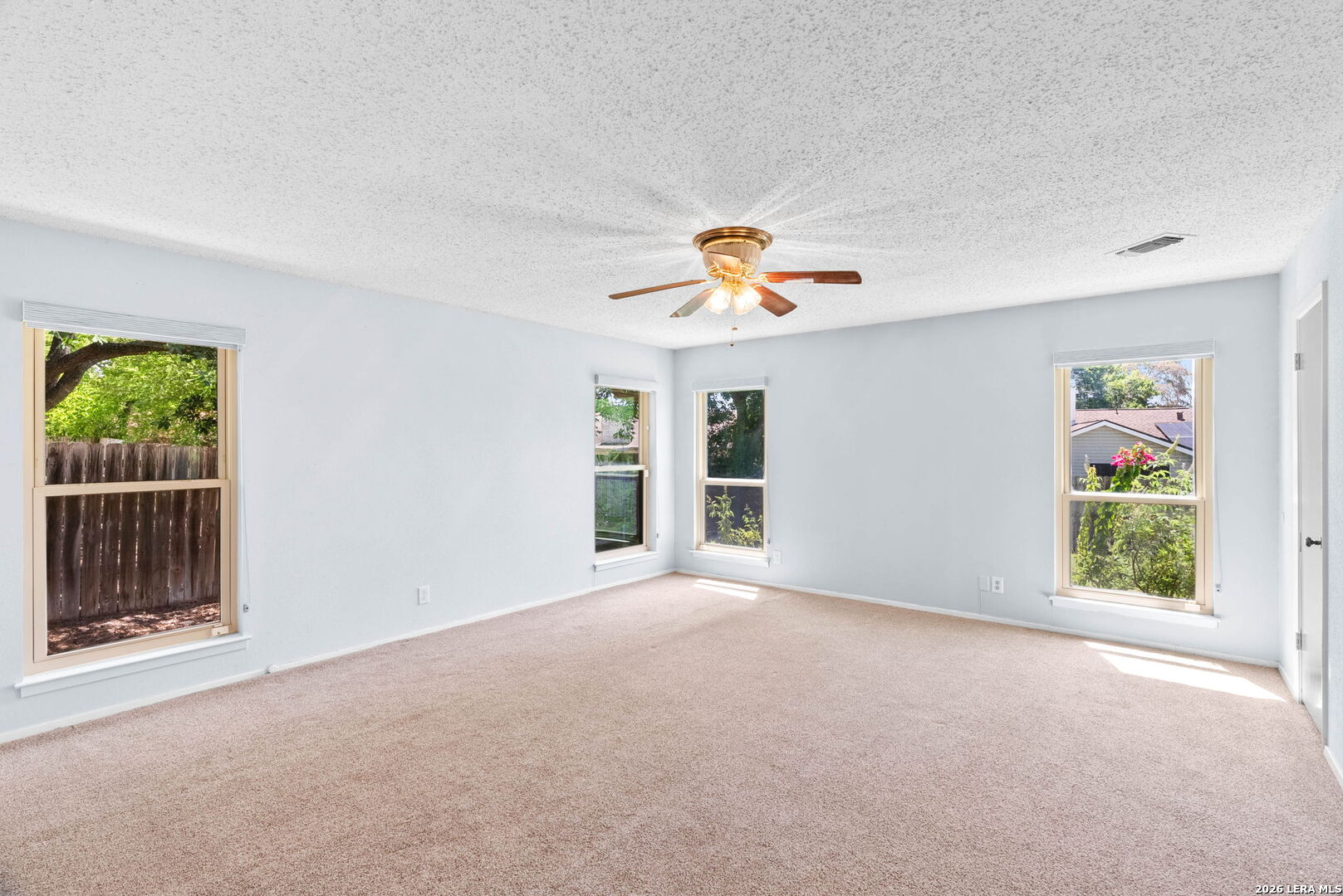 6002 Crown Way San Antonio TX 78239