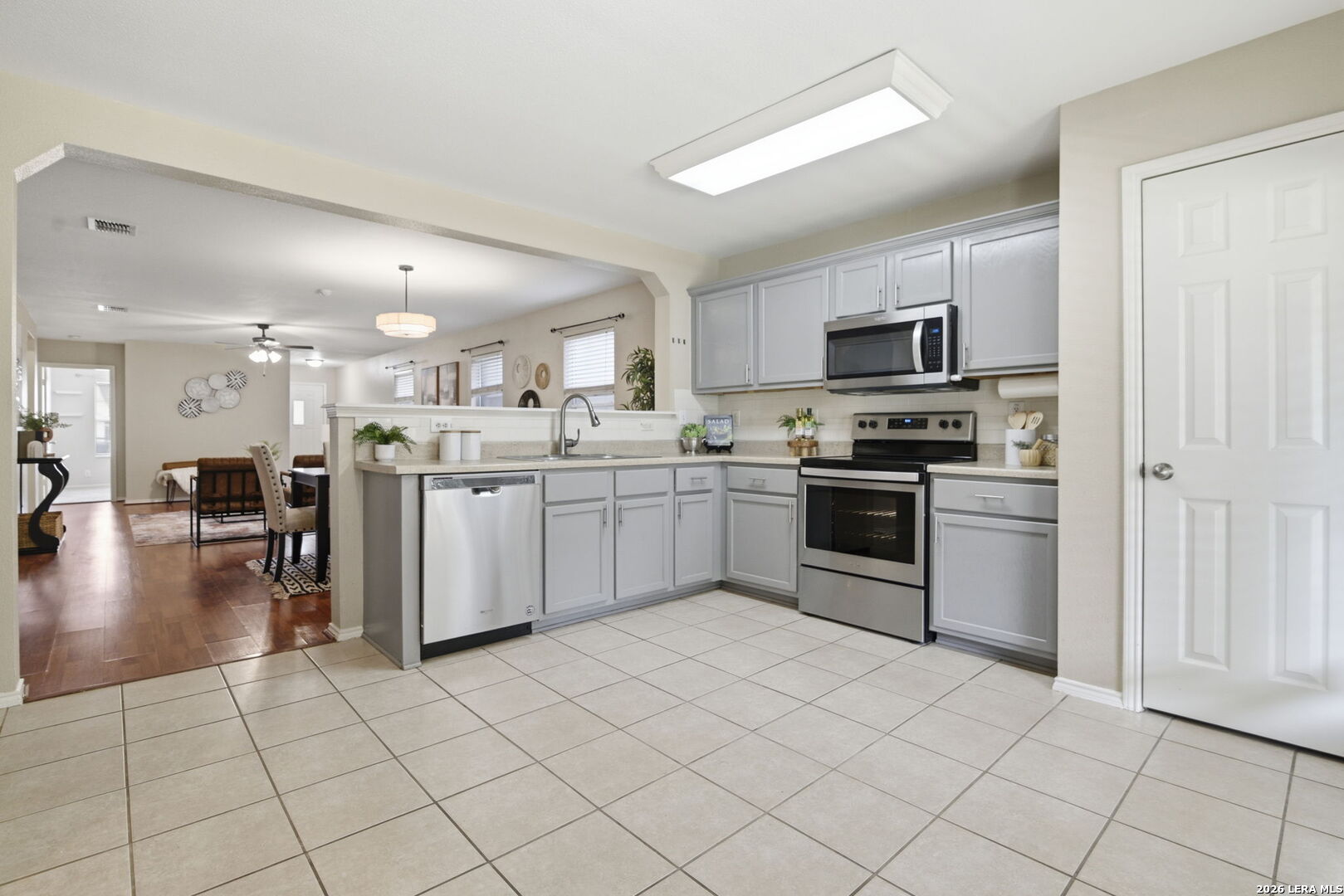 8031 Silver Grove San Antonio TX 78254