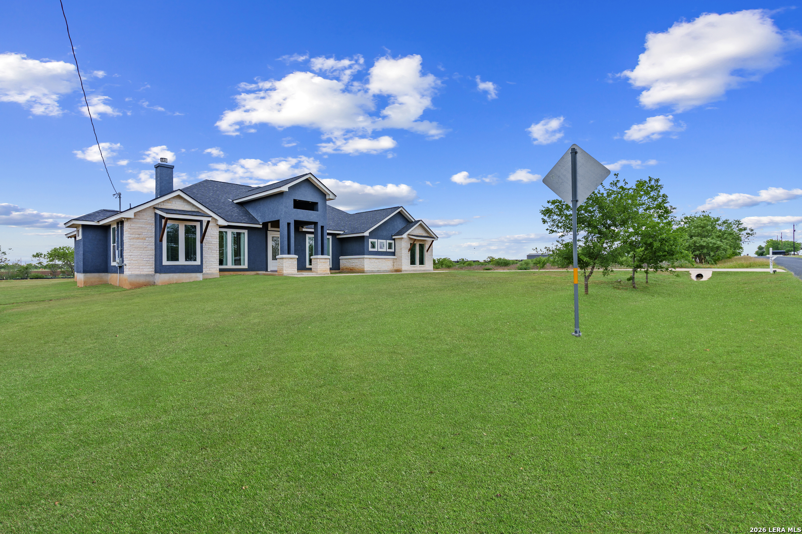 9991 Crow Lane Adkins TX 78101