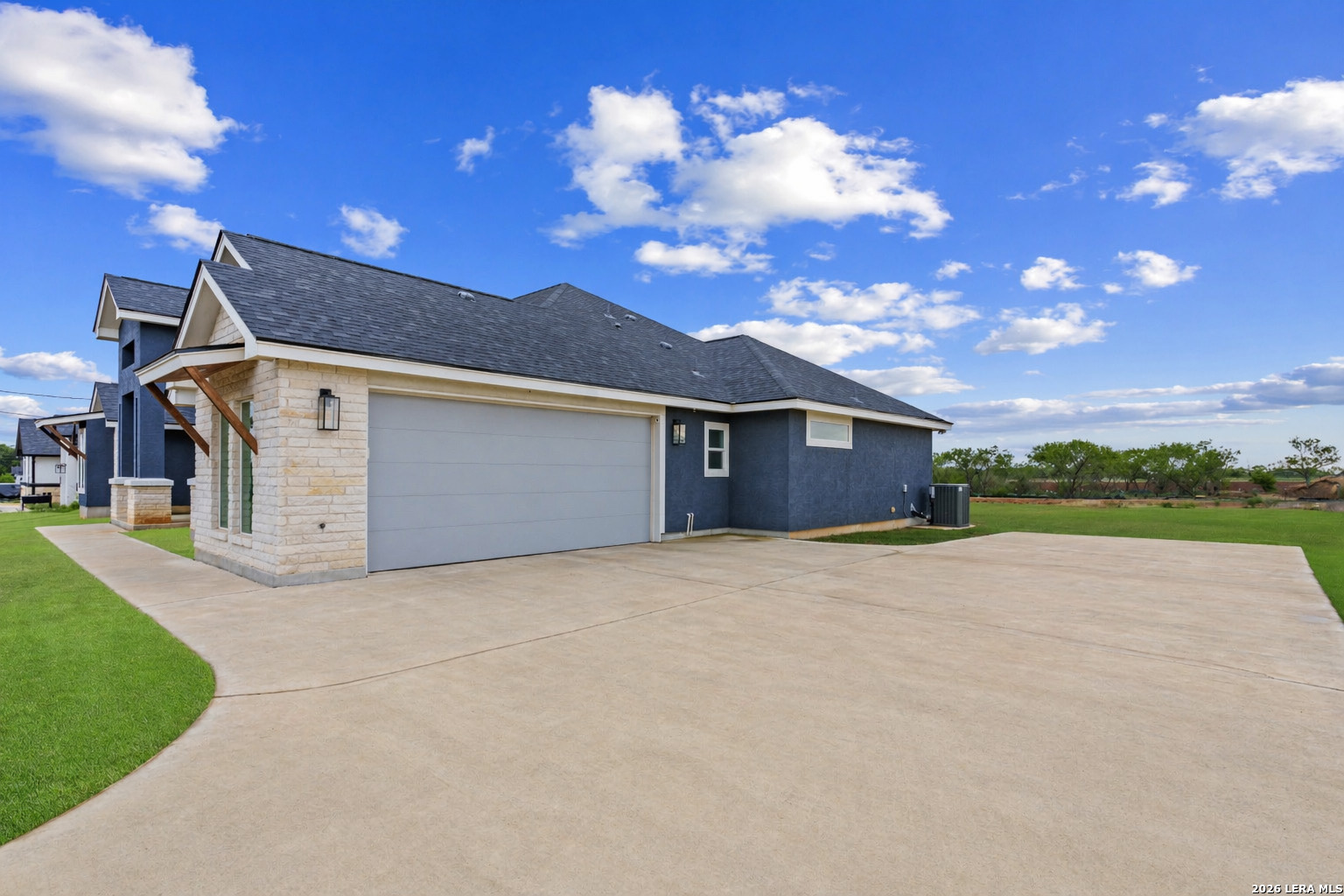 9991 Crow Lane Adkins TX 78101