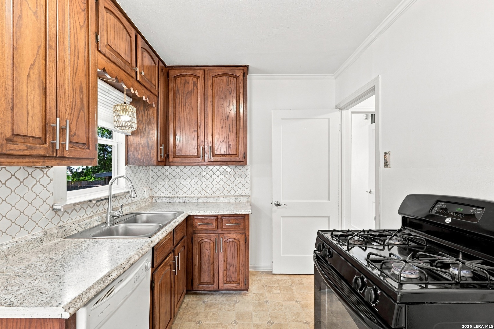 1311 W Rosewood Avenue San Antonio TX 78201