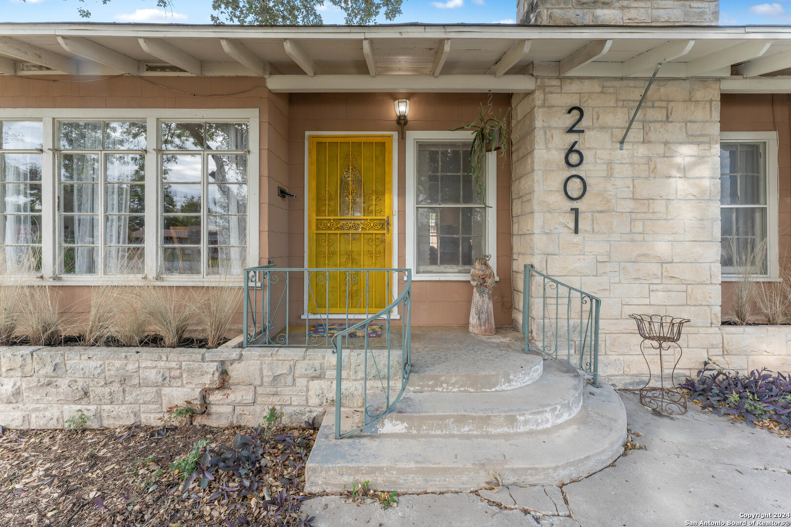 2601 W Kings Highway San Antonio TX 78228
