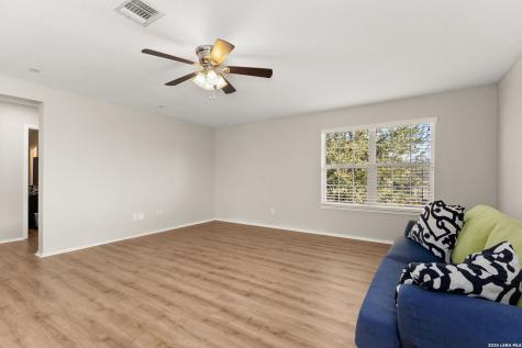 10919 Almond Crest Live Oak TX 78233