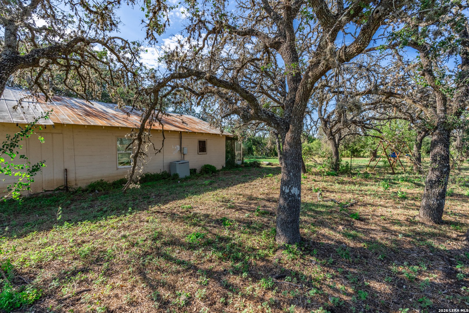 8331 County Road 311 Utopia TX 78884