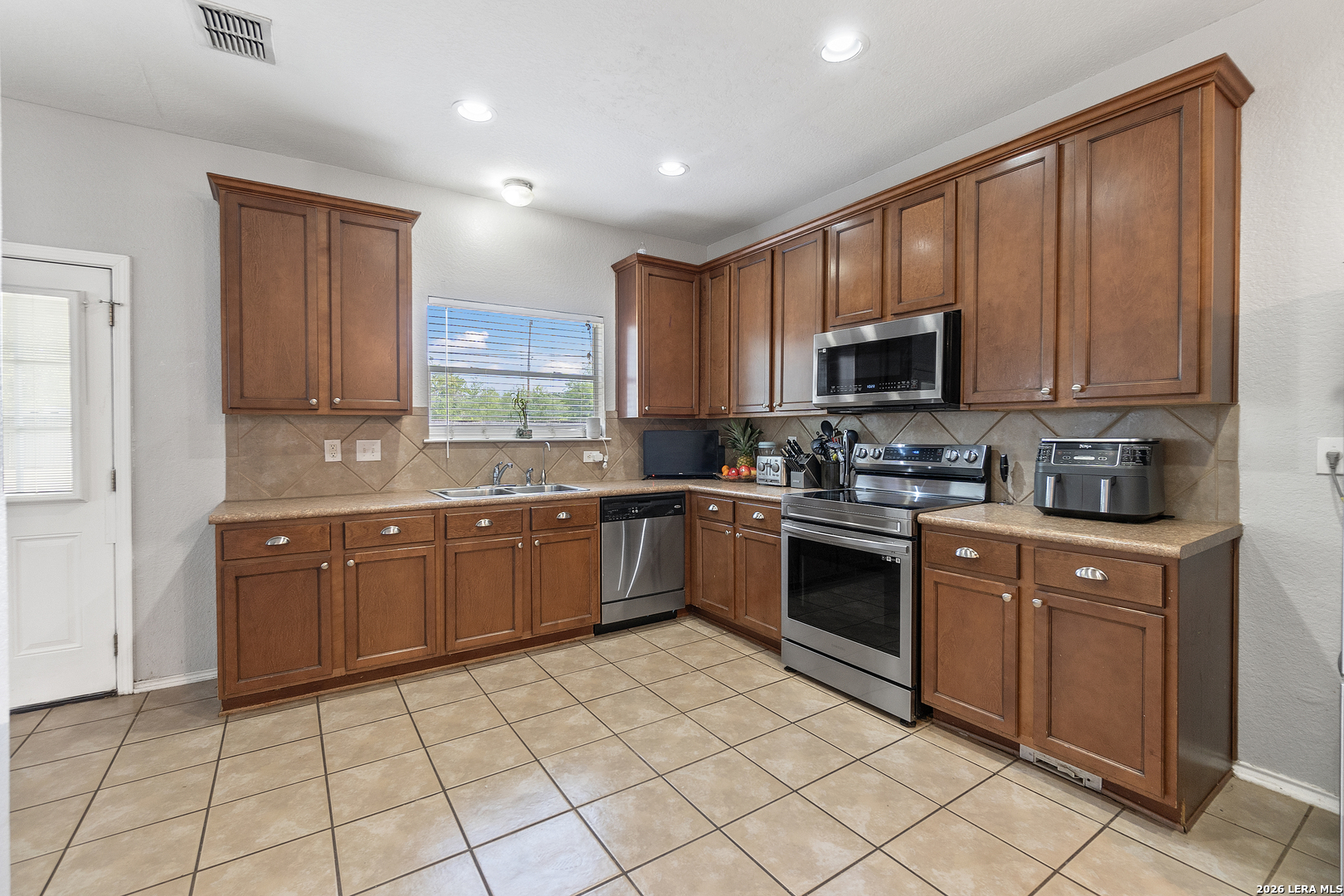 9515 Nueces Canyon San Antonio TX 78251