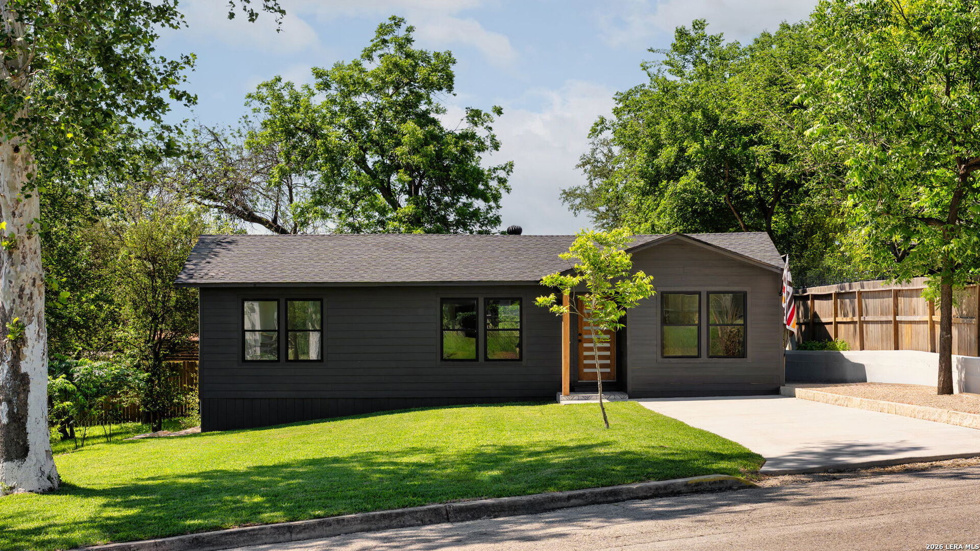 337 W Merriweather Street New Braunfels TX 78130