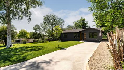 337 W Merriweather Street New Braunfels TX 78130