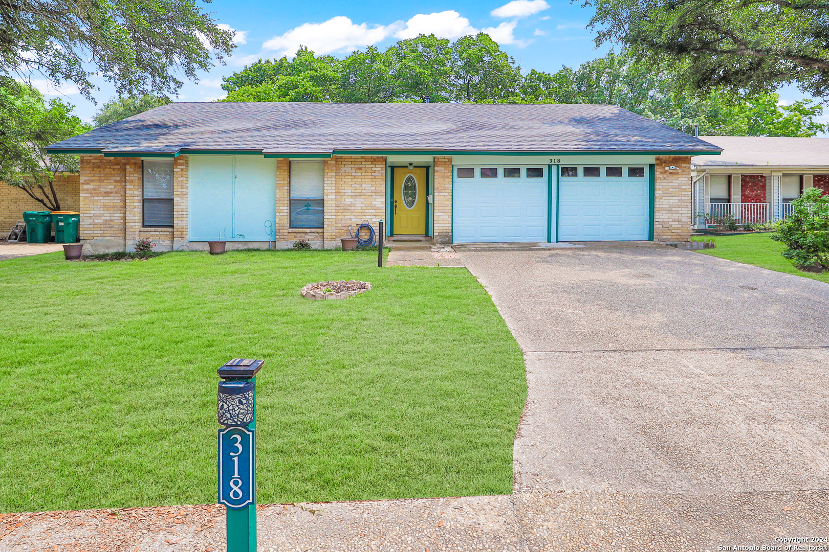 318 Renee Drive Converse TX 78109