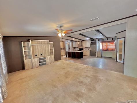 3814 Sweet Bay Elmendorf TX 78112
