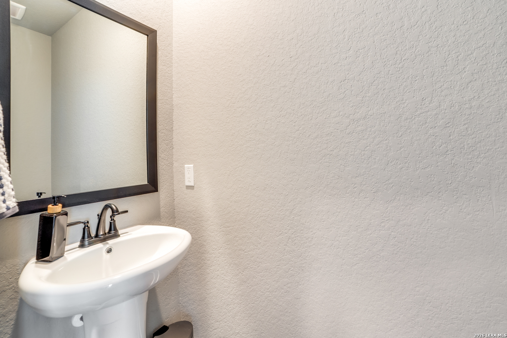 9411 Stillwater Pass San Antonio TX 78254