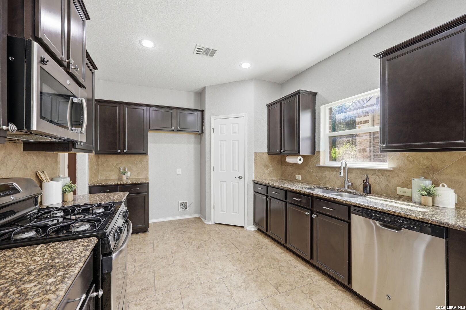 10209 Sparkle Schertz TX 78154
