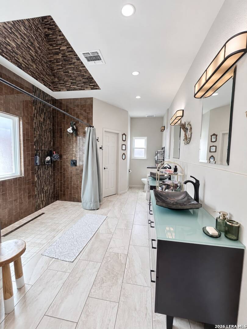 9142 Windgarden Windcrest TX 78239