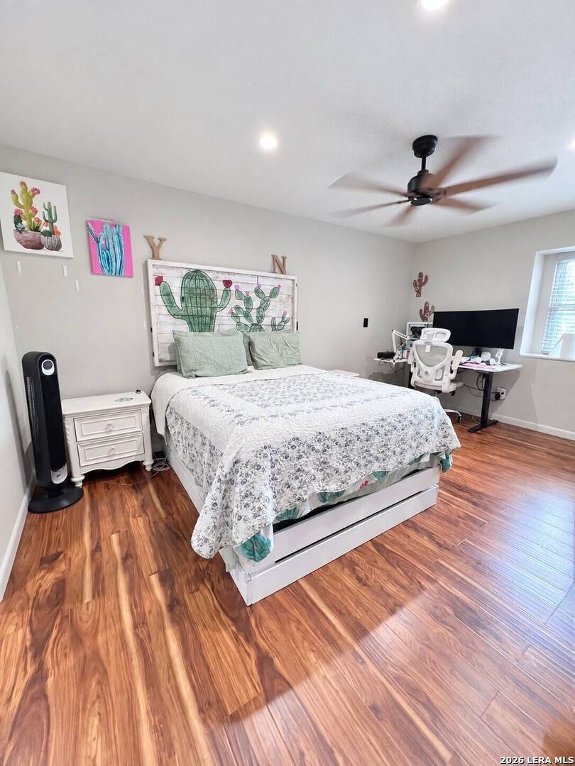 9142 Windgarden Windcrest TX 78239