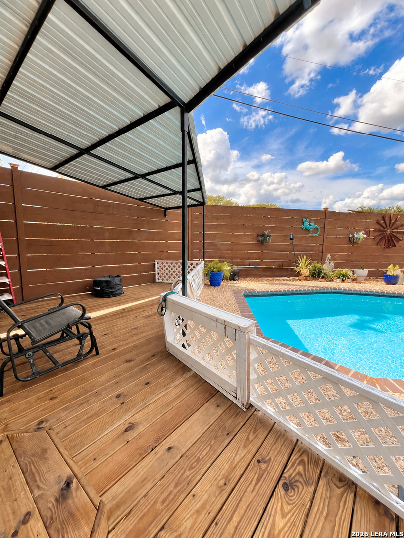9142 Windgarden Windcrest TX 78239