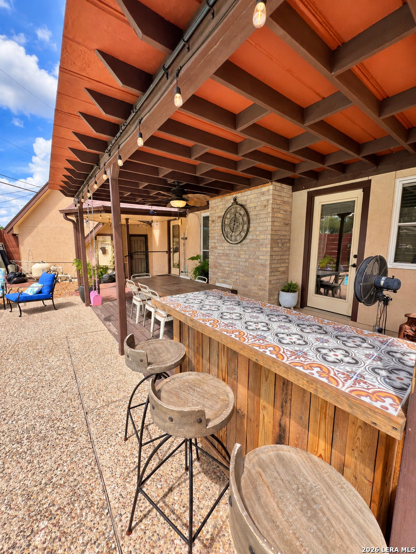 9142 Windgarden Windcrest TX 78239