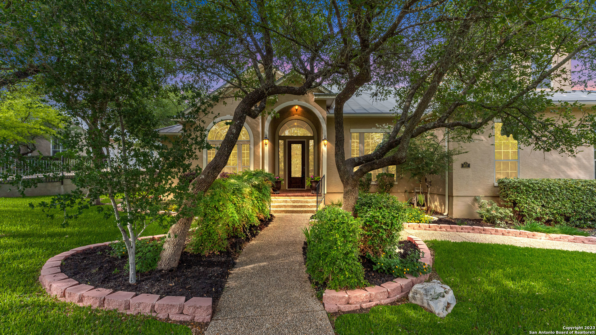 907 Riley Lane San Antonio TX 78260