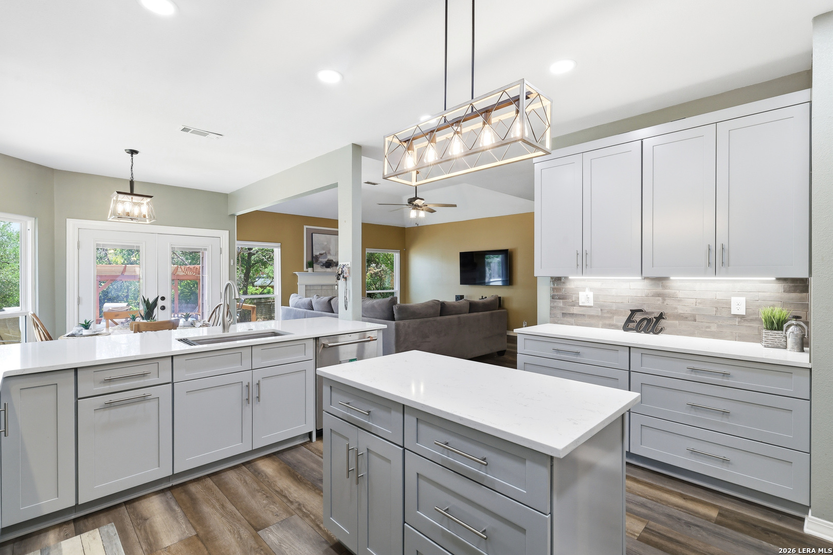 1426 Fawn Haven San Antonio TX 78248