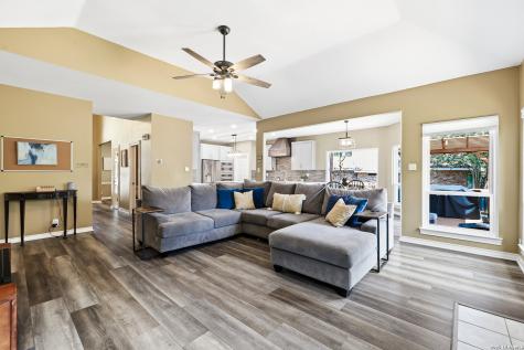 1426 Fawn Haven San Antonio TX 78248