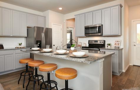 814 Hickory Trail San Antonio TX 78245