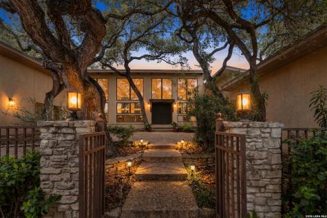 3227 Old Blue Ridge San Antonio TX 78230
