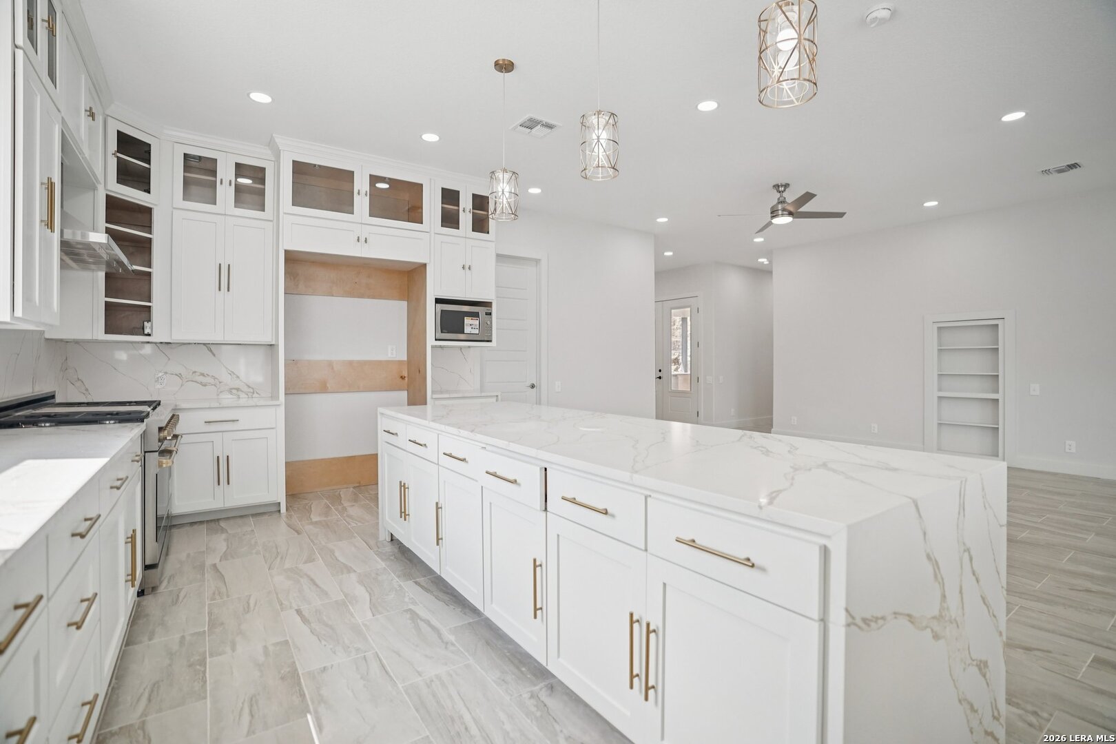 7310 Cresta Bulivar San Antonio TX 78256