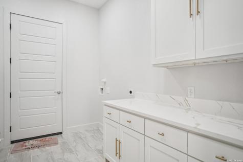 7310 Cresta Bulivar San Antonio TX 78256