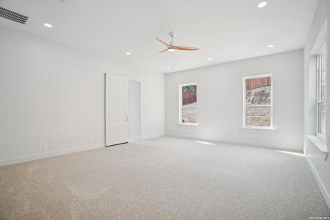 7310 Cresta Bulivar San Antonio TX 78256