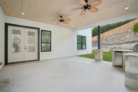 7310 Cresta Bulivar San Antonio TX 78256