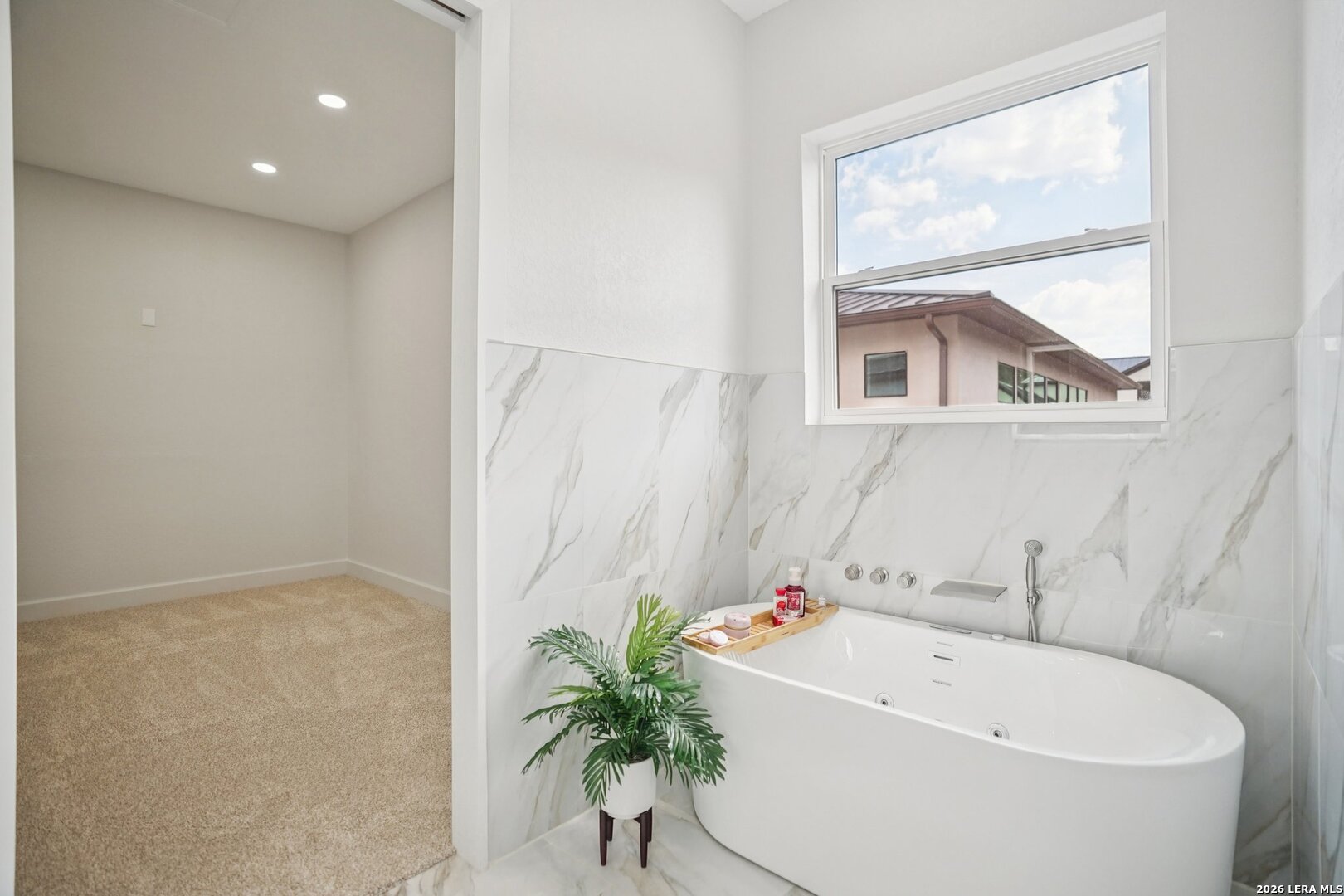 7310 Cresta Bulivar San Antonio TX 78256