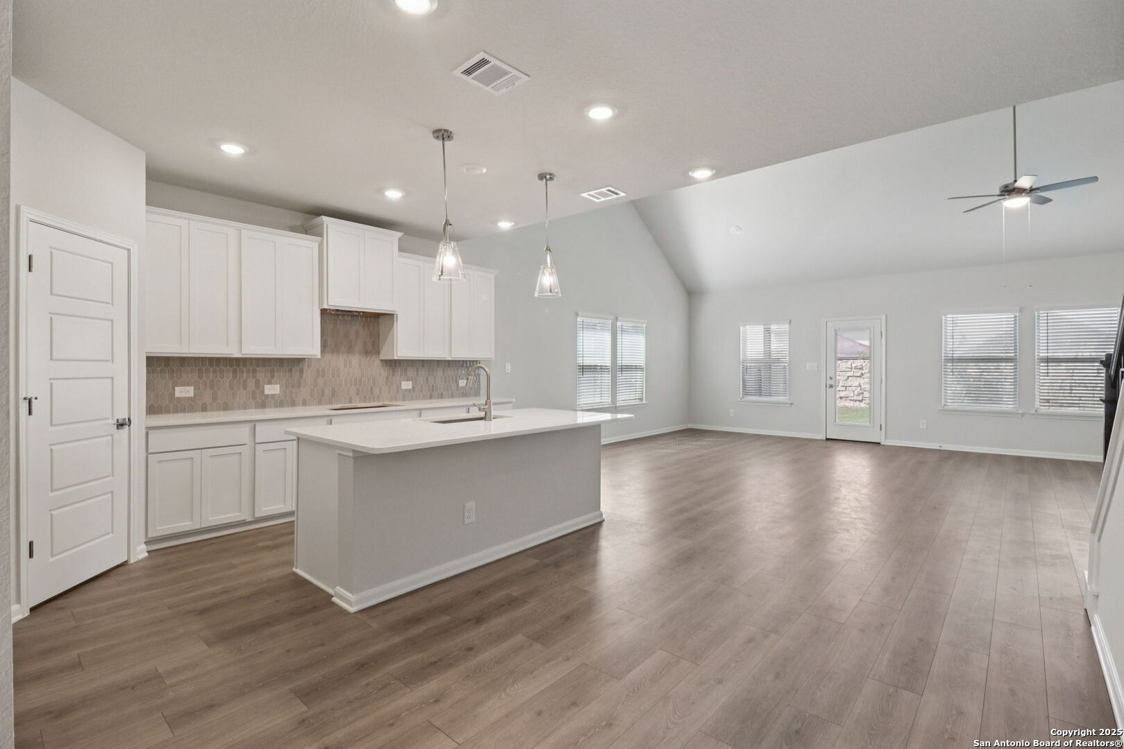1335 Argon Way San Antonio TX 78245