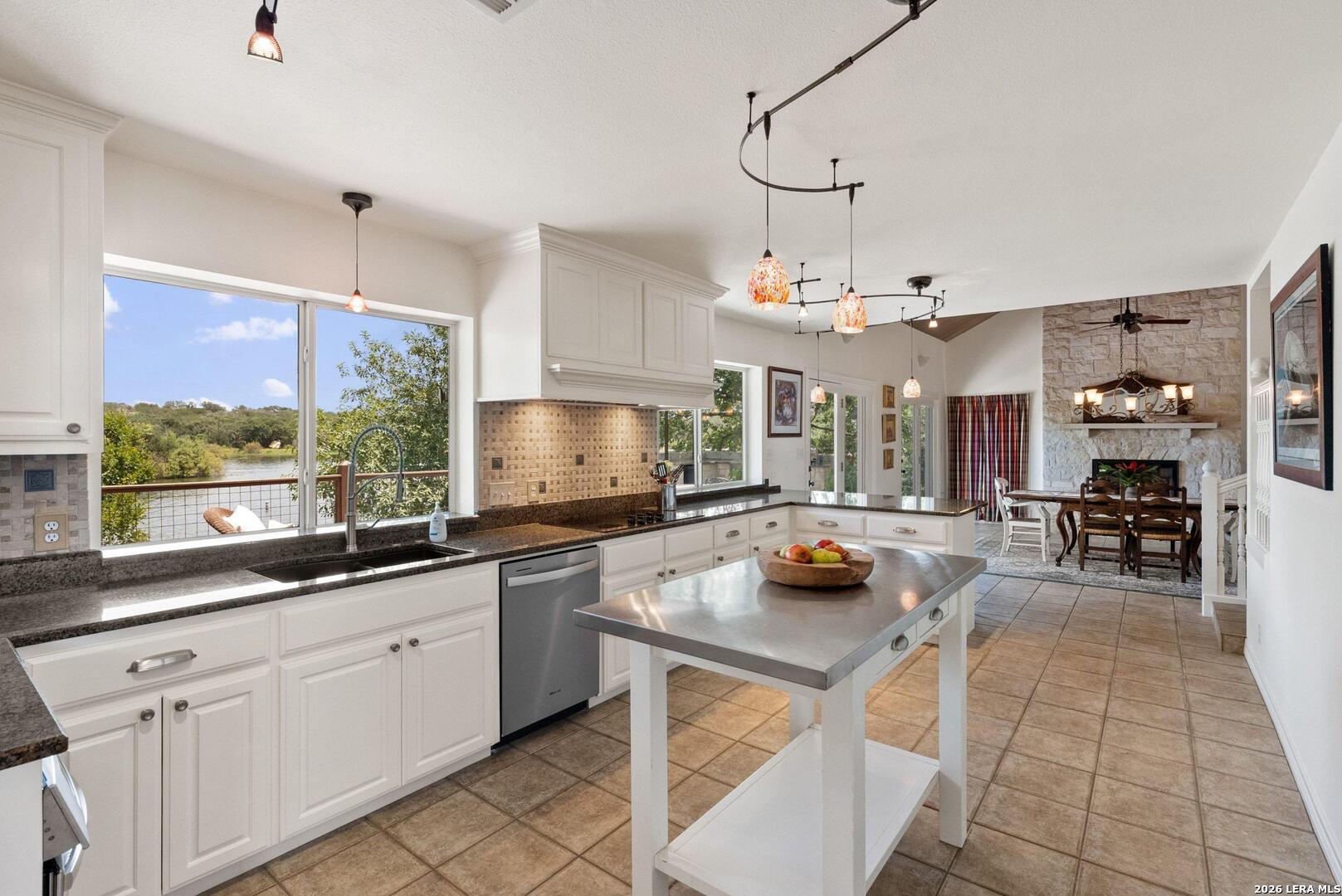 503 County Road 142 Burnet TX 78611