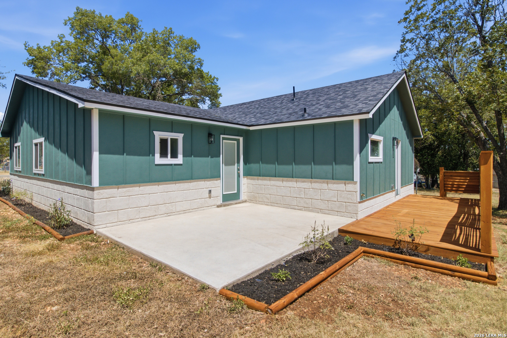 1506 Sycamore Street Bandera TX 78003