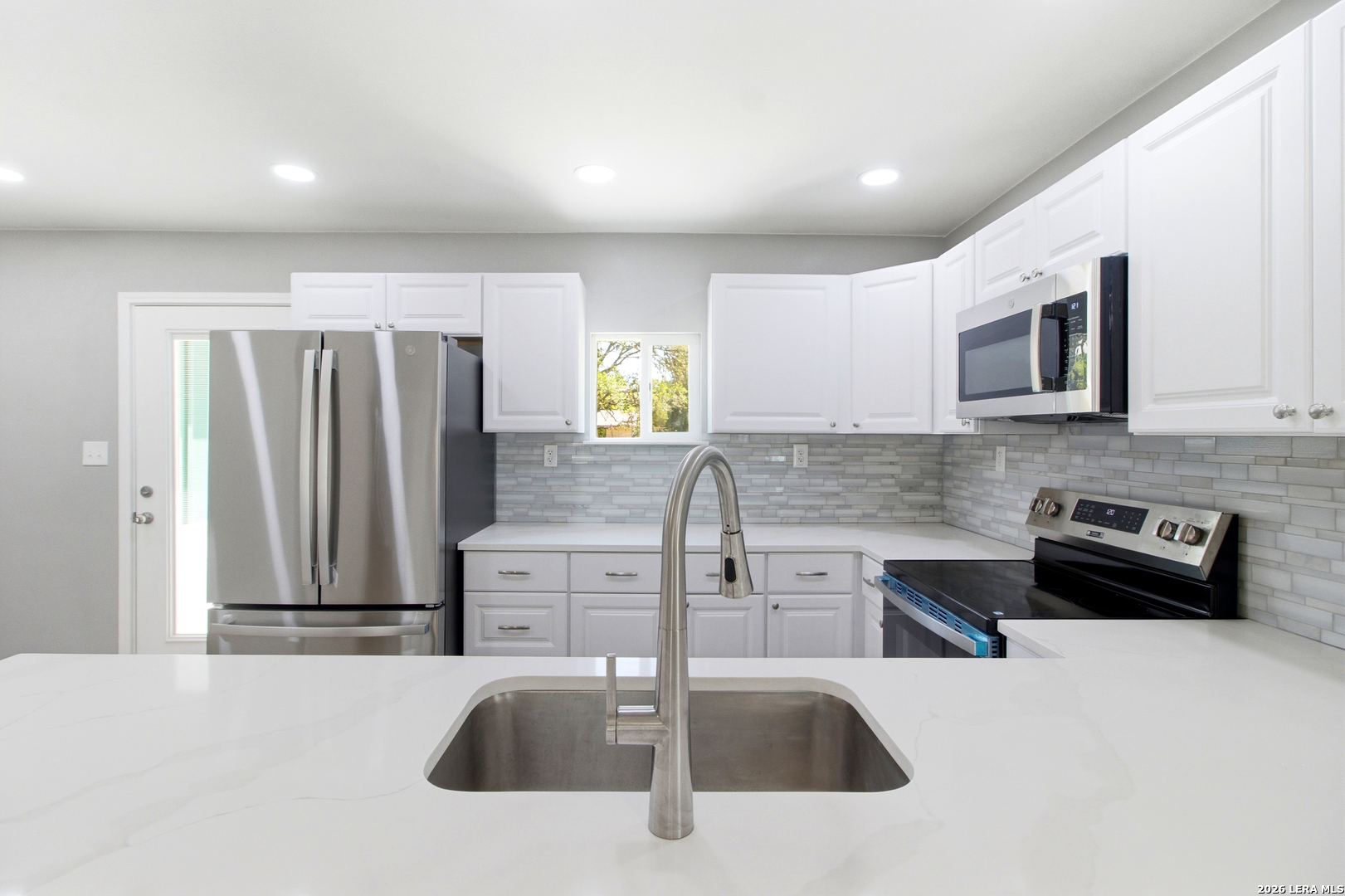 1506 Sycamore Street Bandera TX 78003