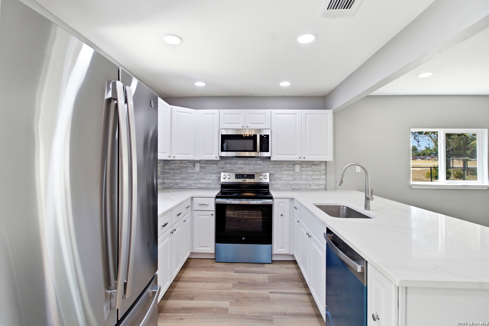 1506 Sycamore Street Bandera TX 78003