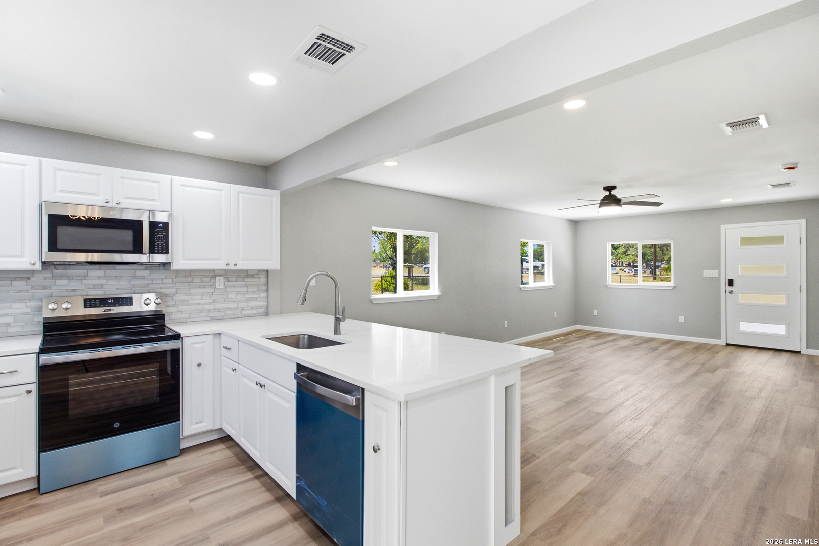 1506 Sycamore Street Bandera TX 78003