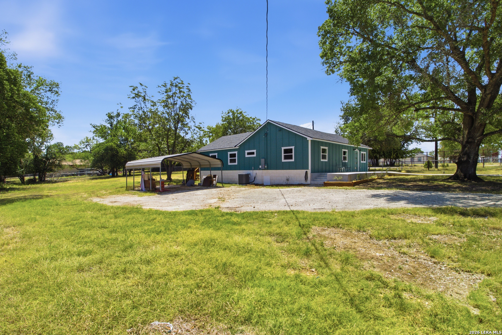 1506 Sycamore Street Bandera TX 78003