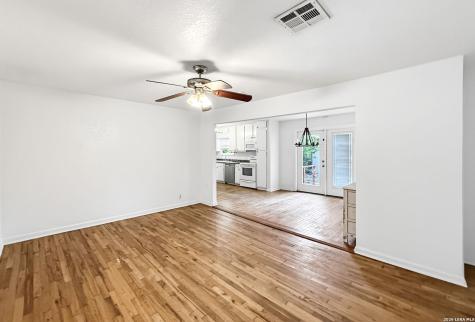 549 W Merriweather New Braunfels TX 78130