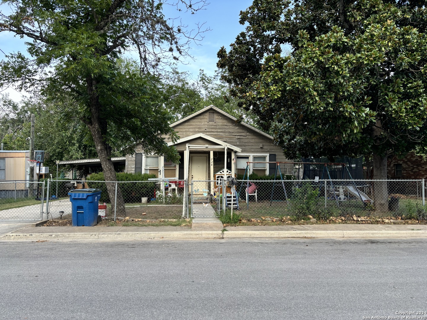 724 Ormand Street Pleasanton TX 78064