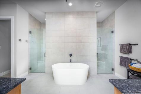 1239 Ace Trail New Braunfels TX 78132