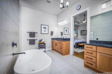 1239 Ace Trail New Braunfels TX 78132